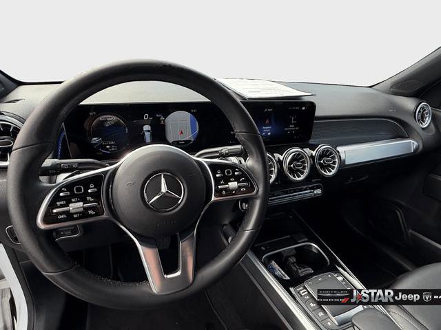Used 2023 Mercedes-Benz EQB 300 4MATIC image 11