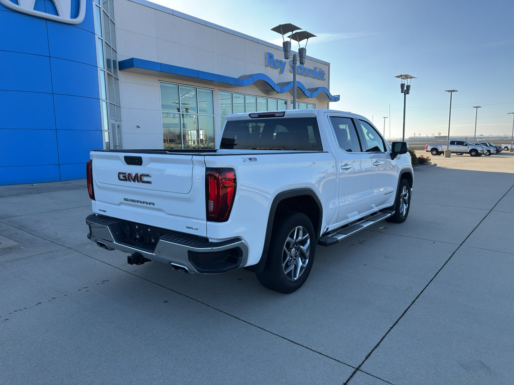 Used 2022 GMC Sierra 1500 SLT w/ SLT Premium Package AWD/4WD image 5