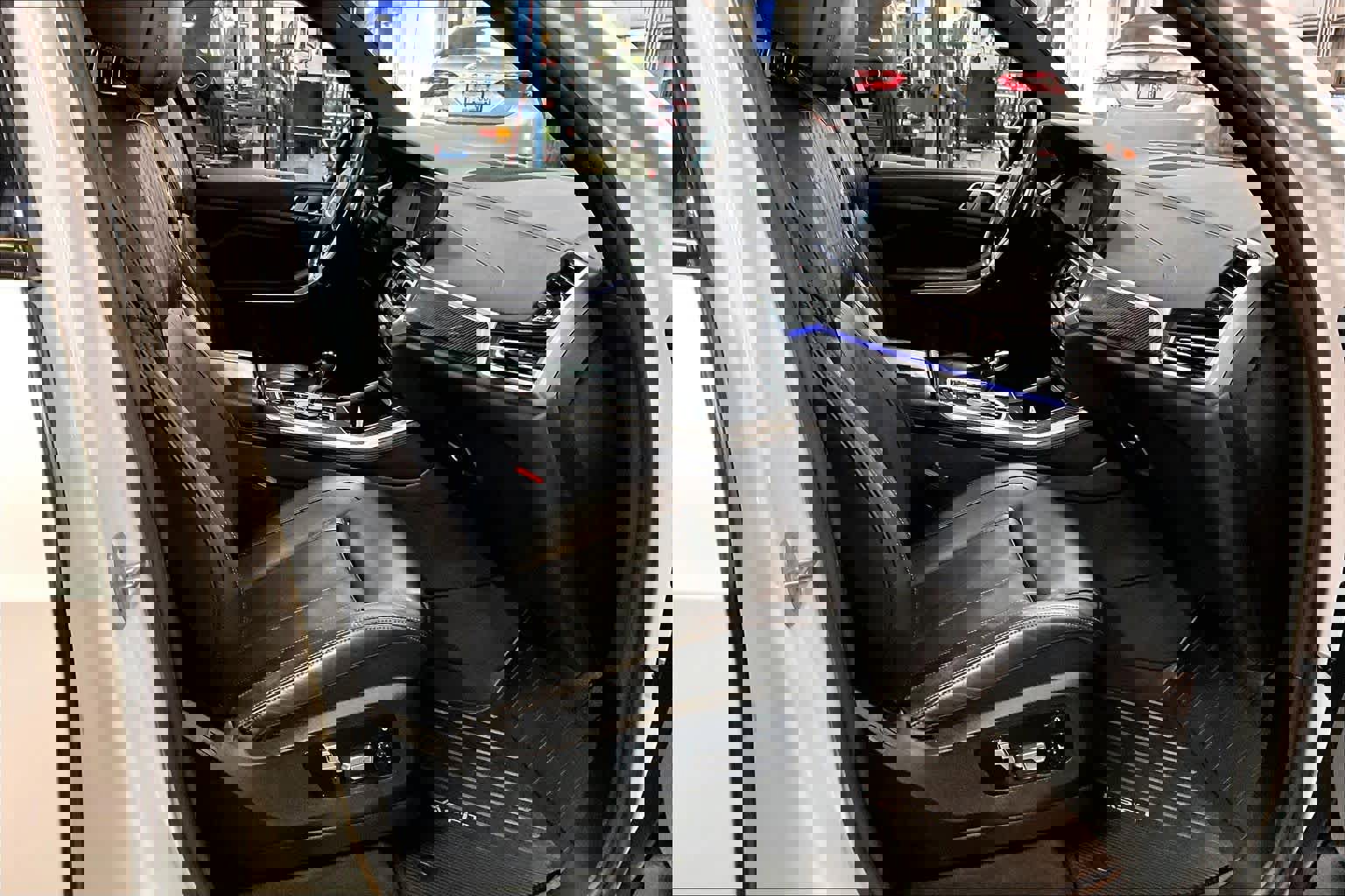 Used 2021 BMW X5 M50i w/ Premium Package image 8