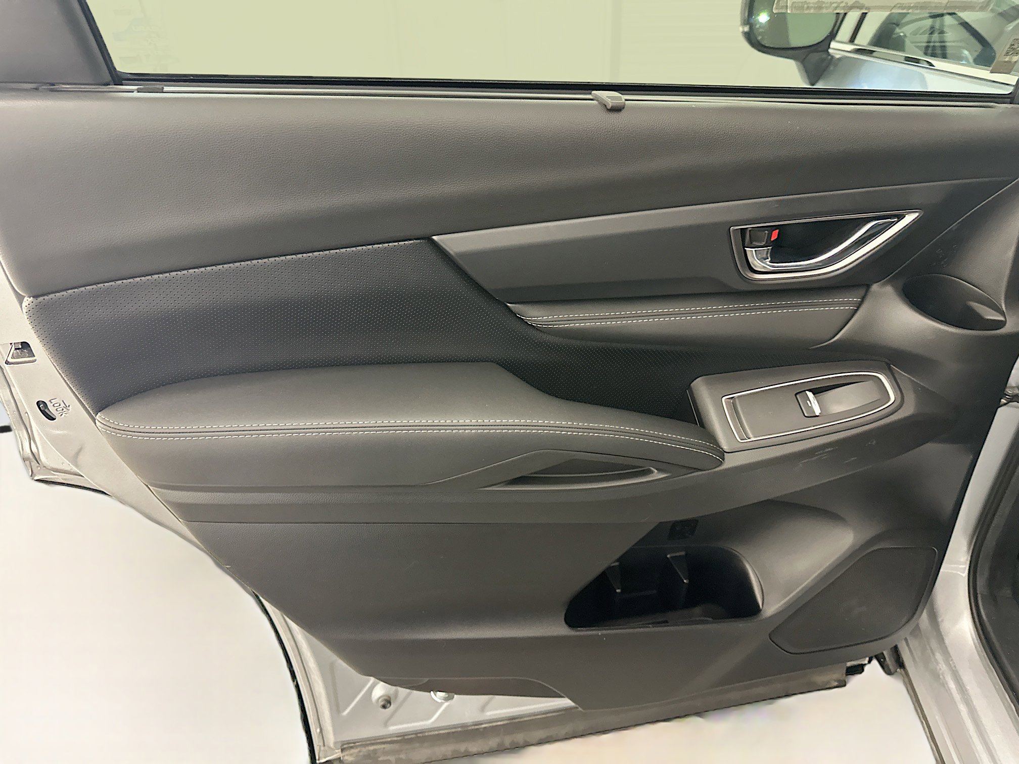 Used 2024 Subaru Ascent Limited image 26