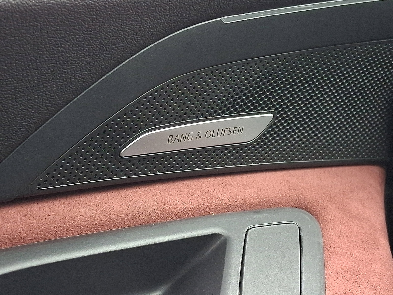 New 2026 Audi SQ5 Premium Plus image 18