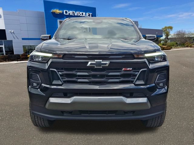 Used 2025 Chevrolet Colorado Z71 w/ Midnight Edition AWD/4WD image 24