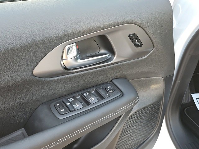 New 2026 Chrysler Pacifica Select image 12