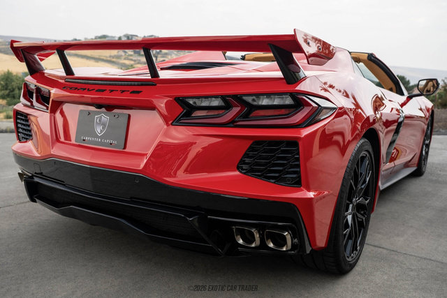 Used 2023 Chevrolet Corvette Stingray Premium Conv w/ Z51 Performance Package RWD image 8