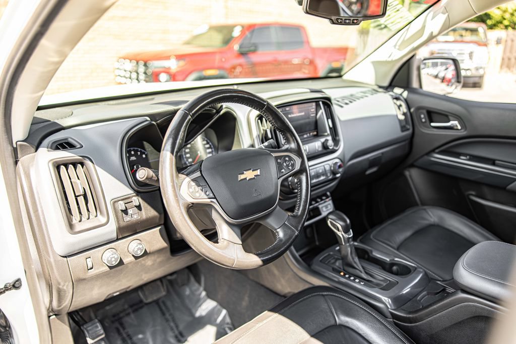 Used 2022 Chevrolet Colorado Z71 AWD/4WD image 16