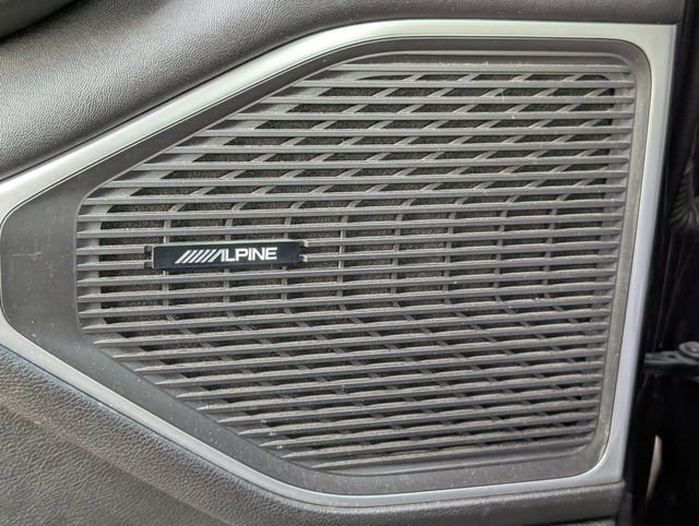Used 2024 Jeep Wagoneer L Series II RWD image 22