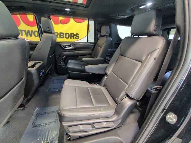 Used 2023 Chevrolet Suburban Z71 AWD/4WD image 27