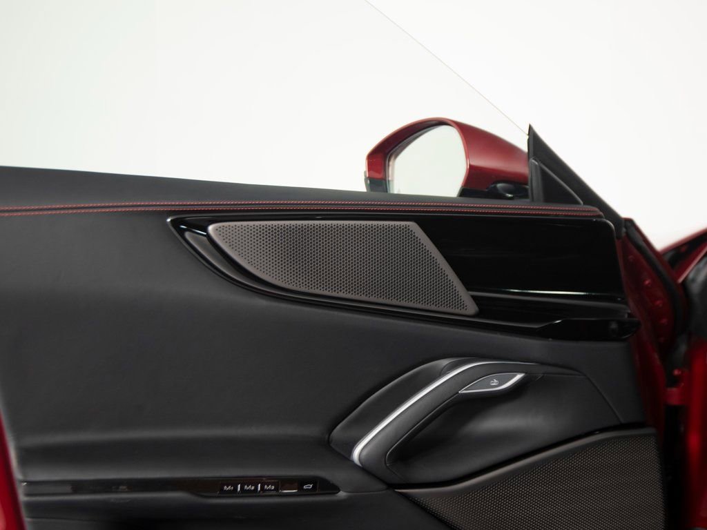 Used 2025 Ferrari Purosangue image 19