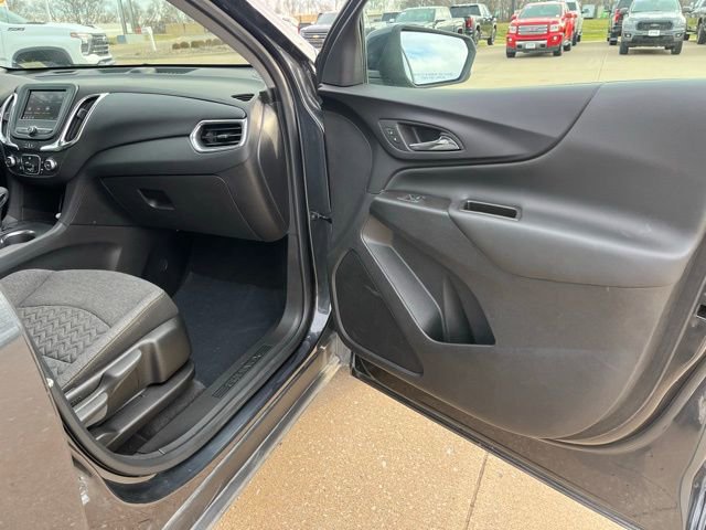 Used 2023 Chevrolet Equinox LT image 46