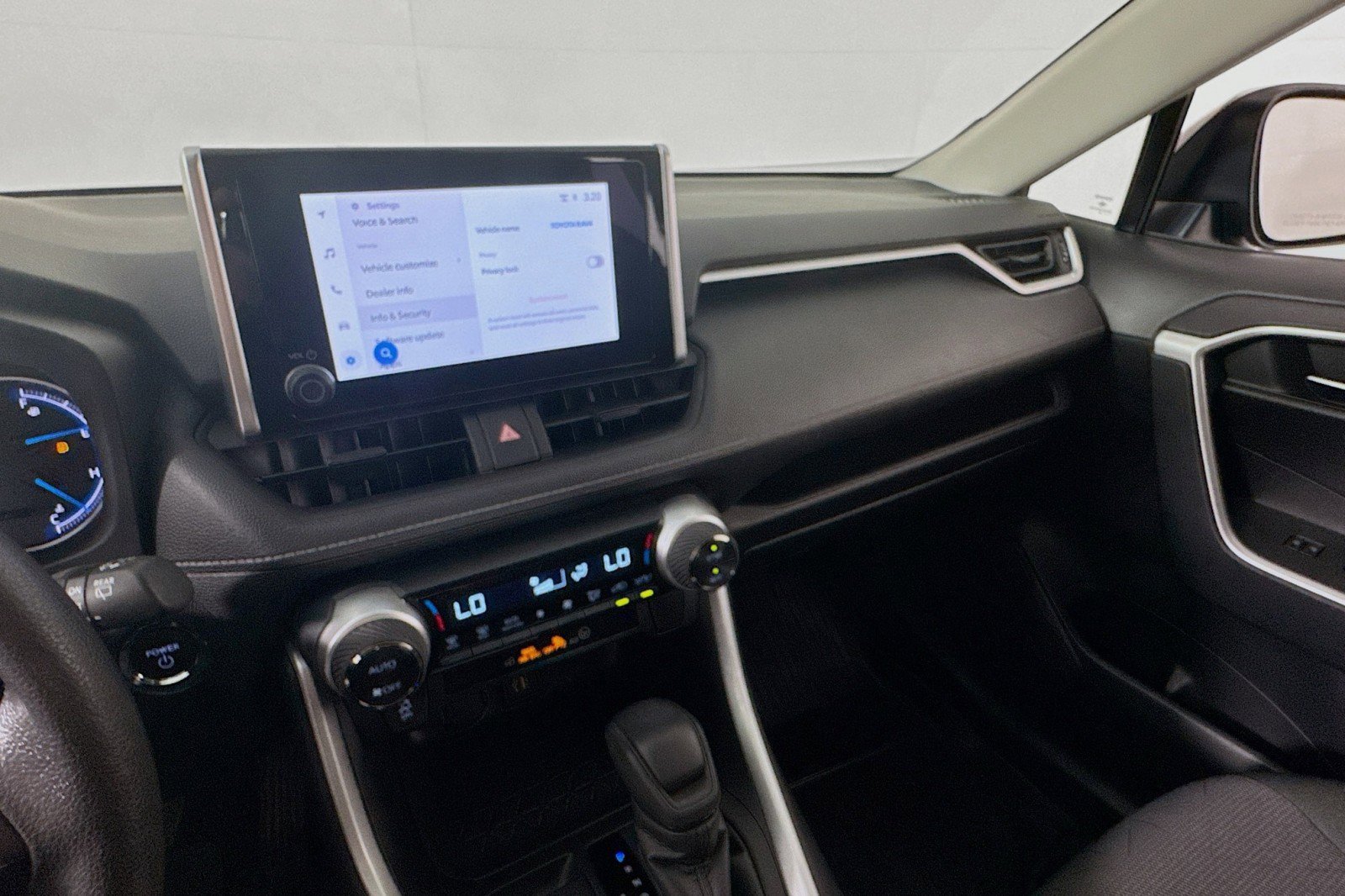 Used 2024 Toyota RAV4 AWD Hybrid image 20