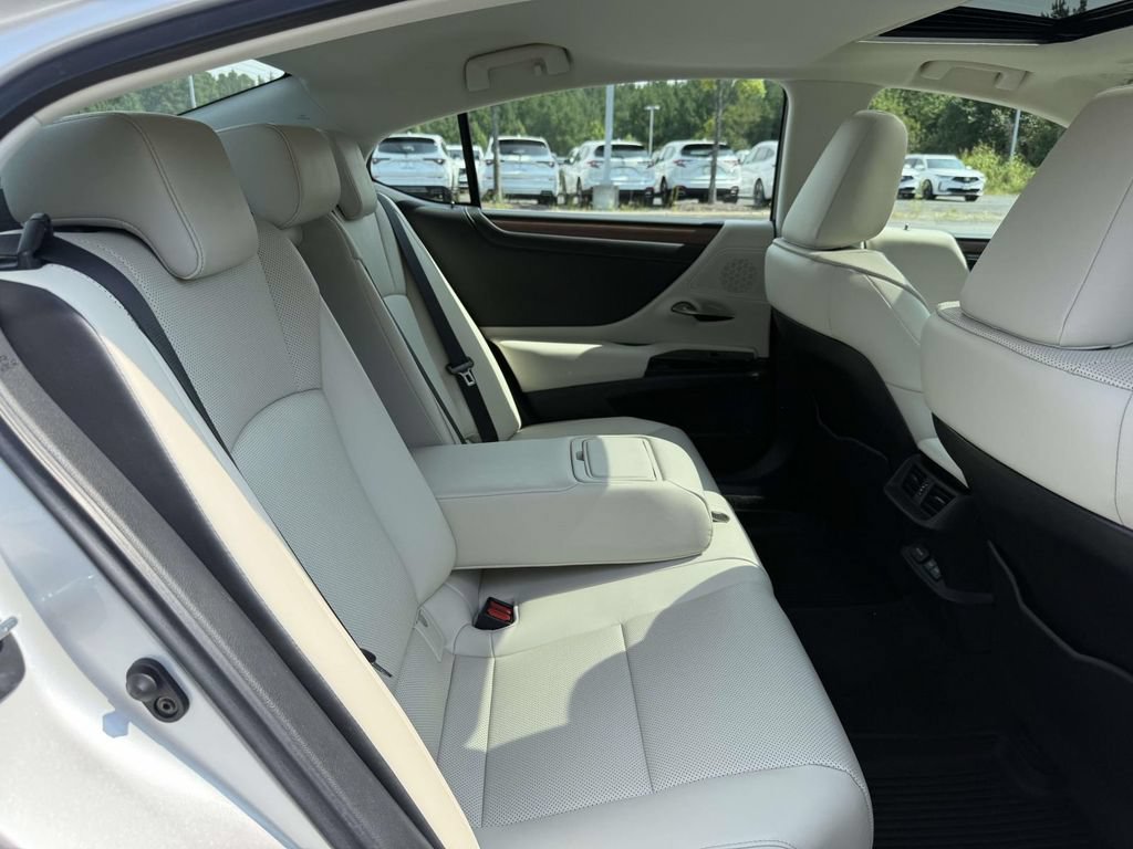Used 2024 Lexus ES 350 w/ Premium Package FWD image 15
