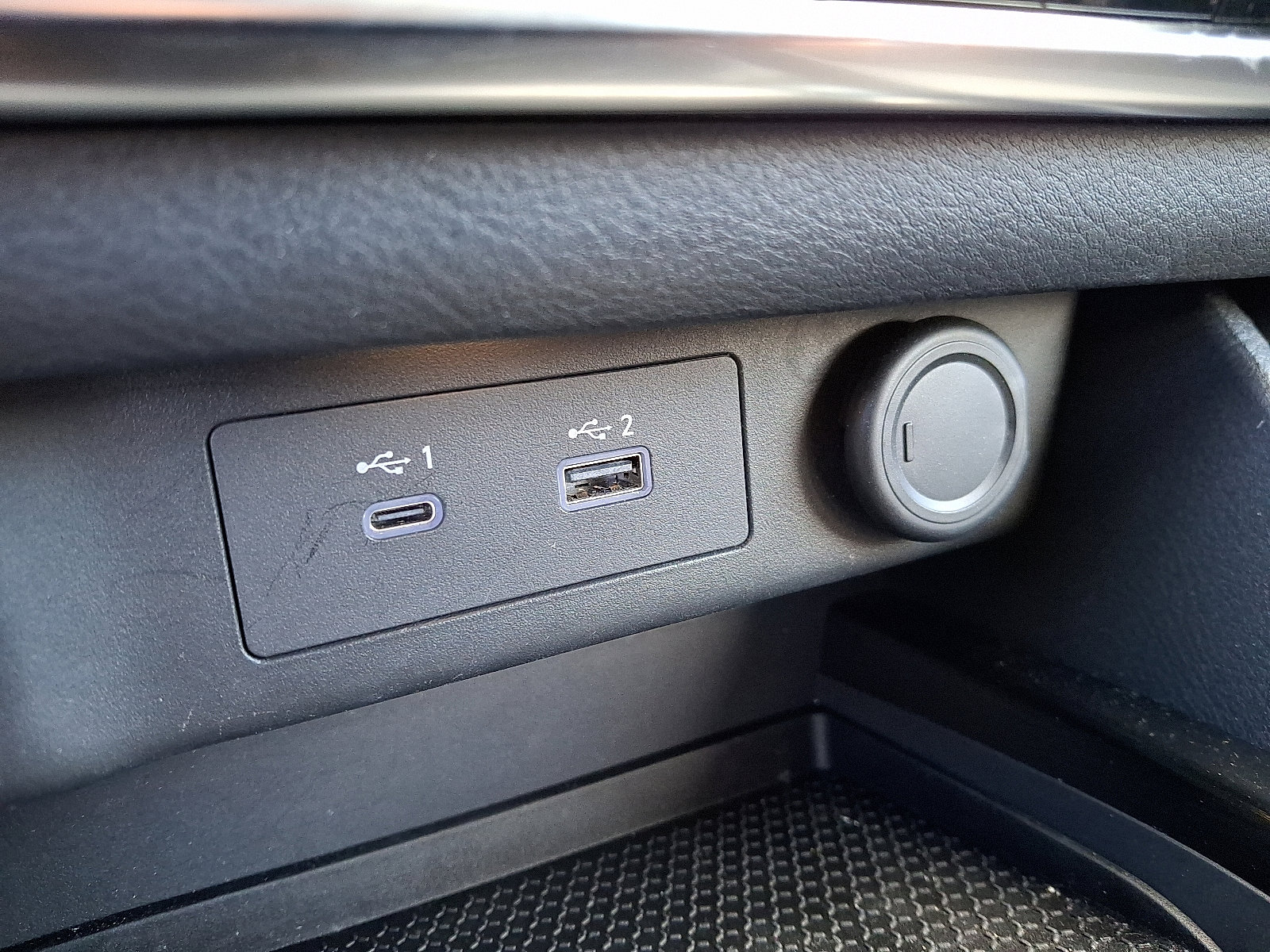 Certified 2022 Nissan Rogue SV image 25