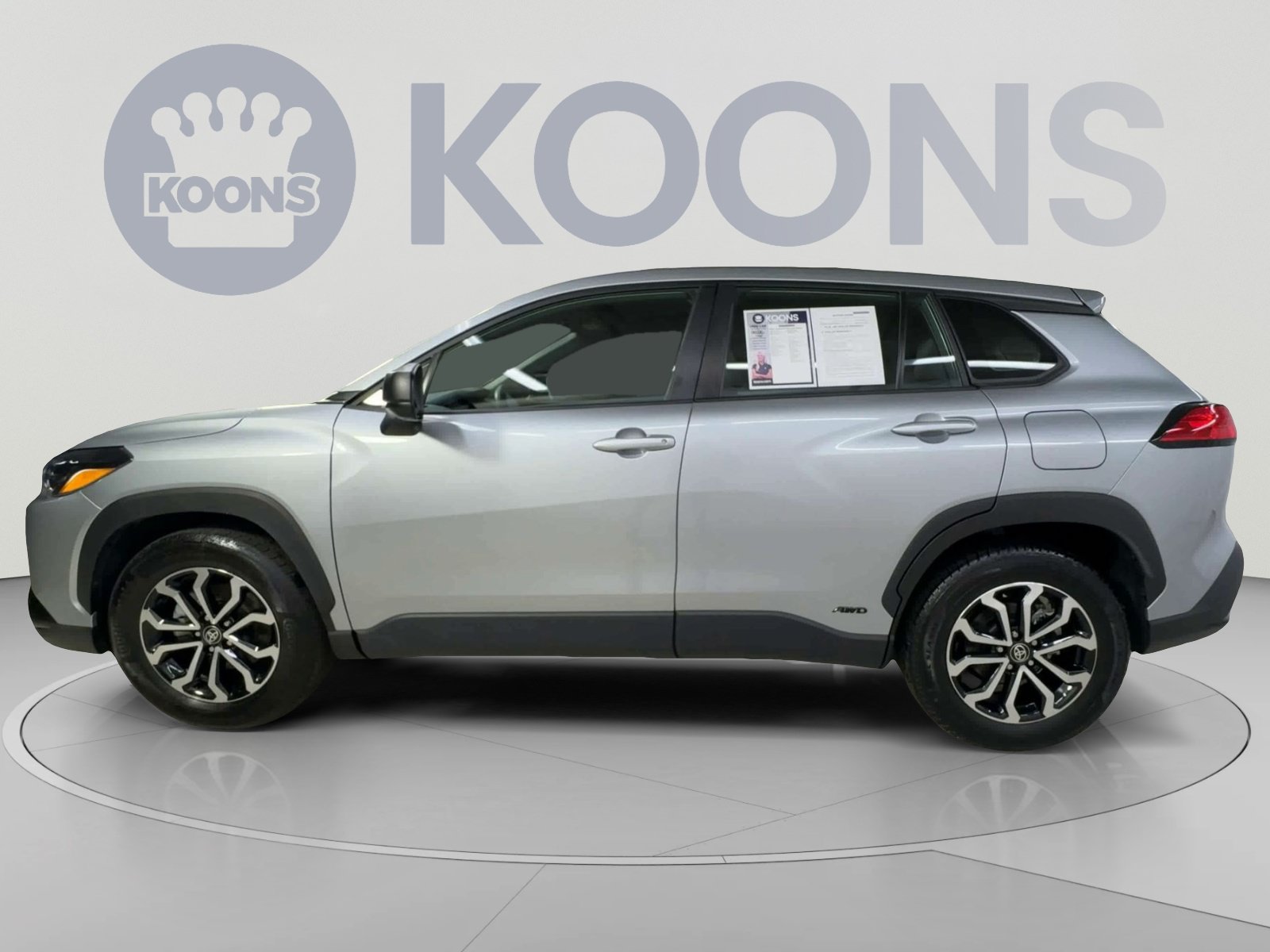 Used 2024 Toyota Corolla Cross AWD Hybrid image 7