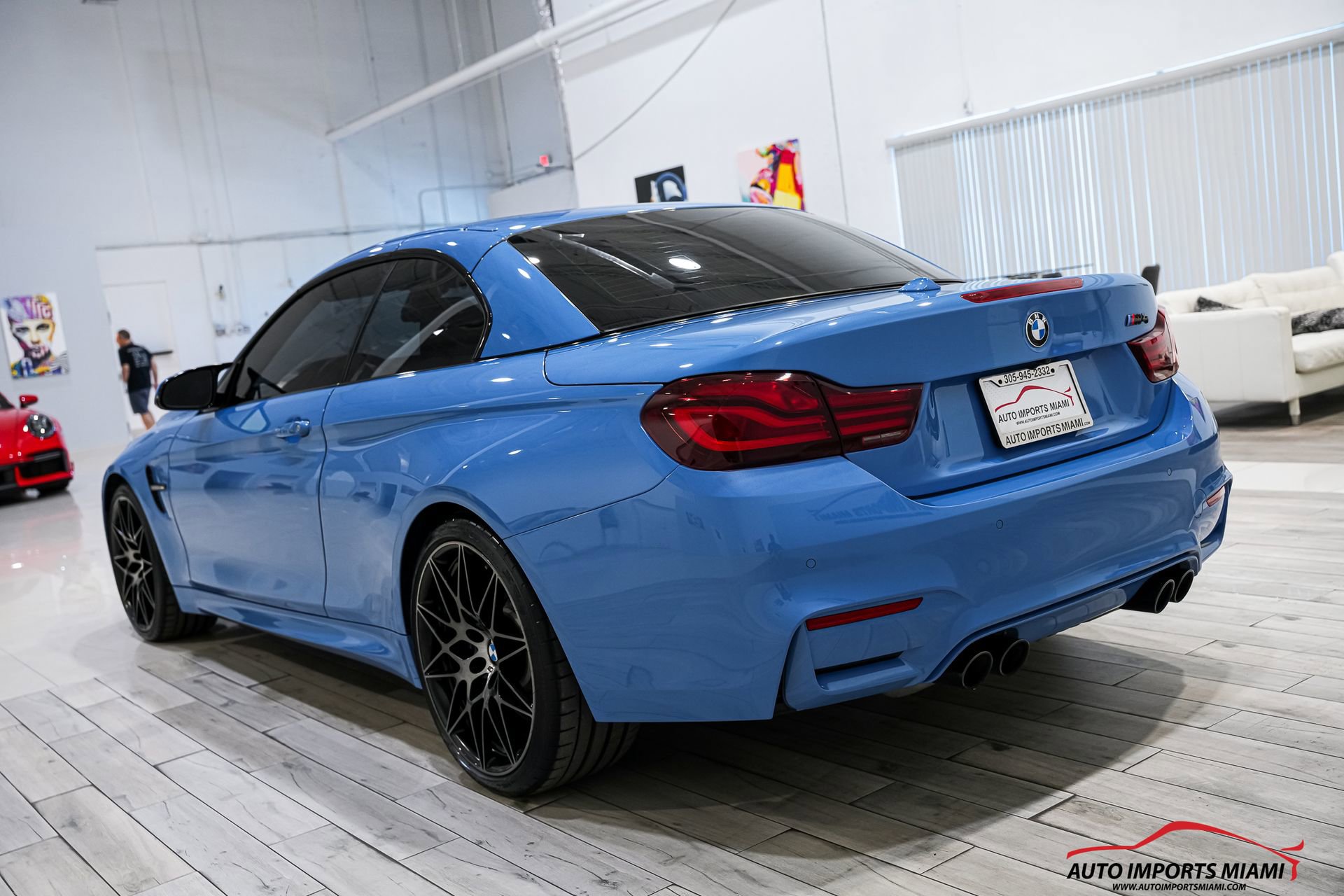 Used 2020 BMW M4 Convertible w/ Competition Package image 16