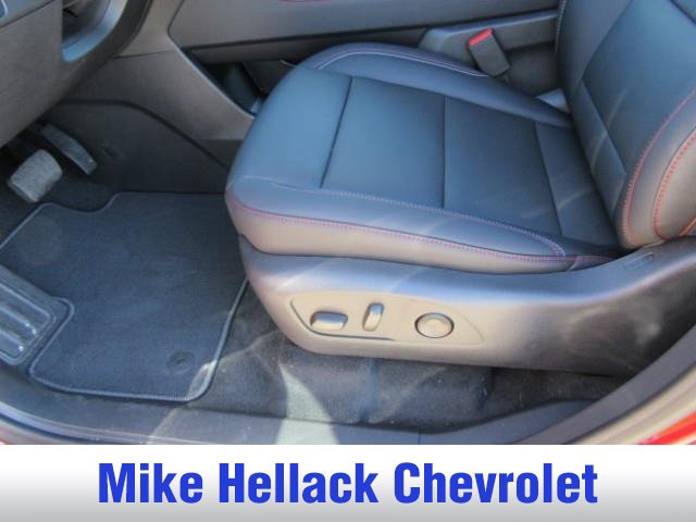 New 2026 Chevrolet Traverse Z71 w/ Driver Confidence Package image 13