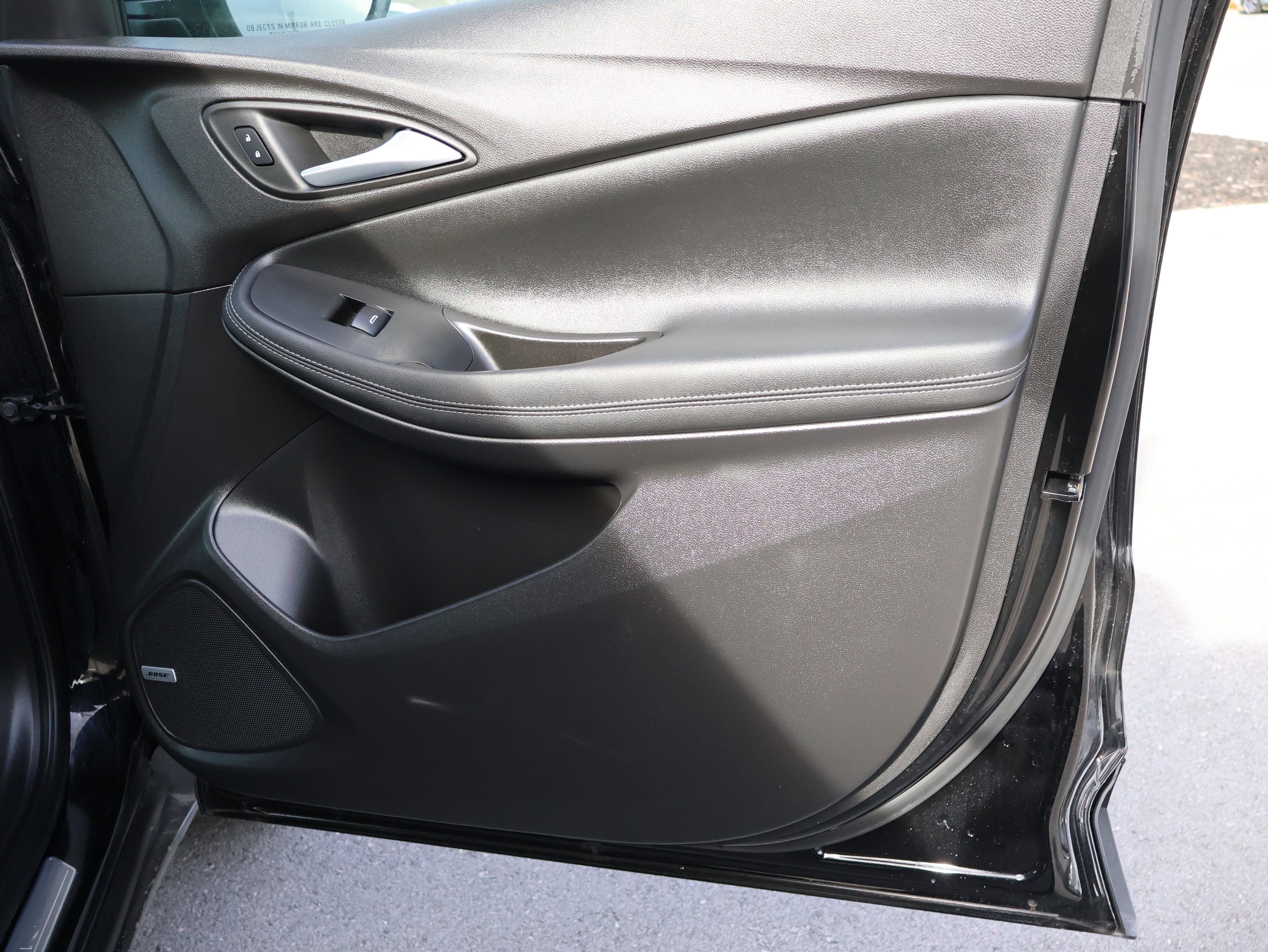 Used 2022 Buick Encore GX Essence w/ Advanced Technology Package image 9