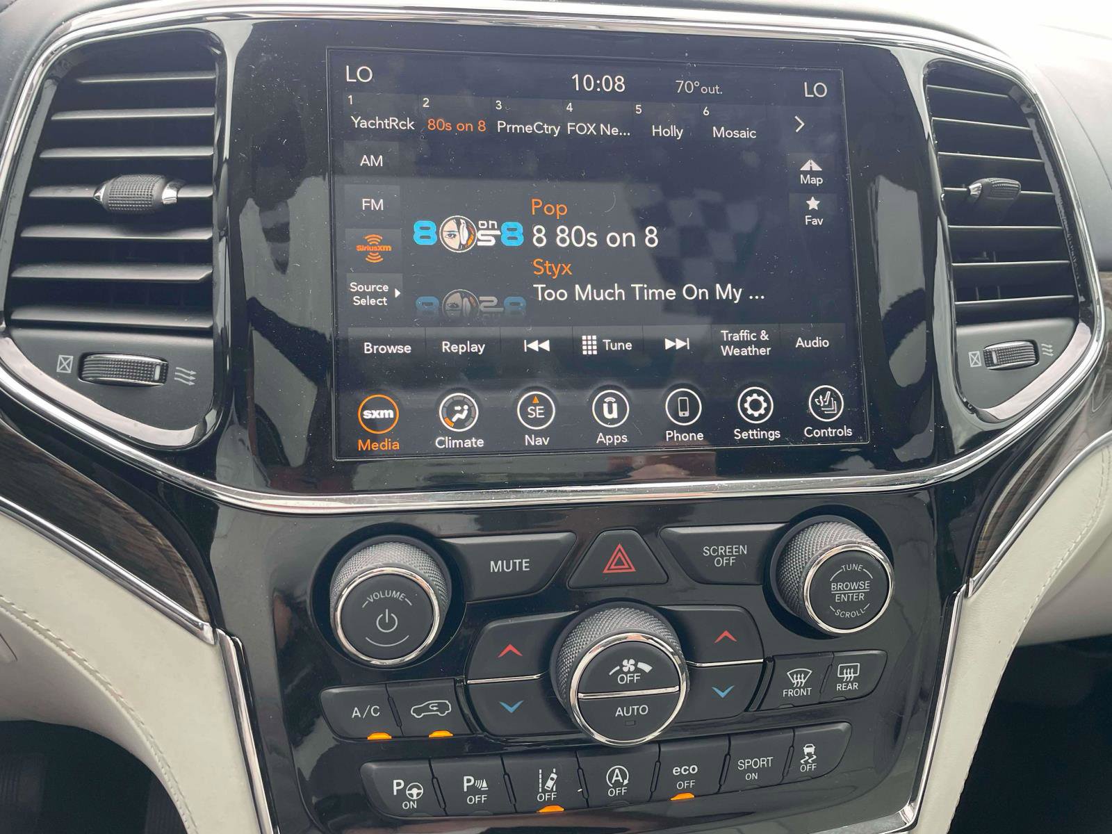 Used 2019 Jeep Grand Cherokee Summit image 9