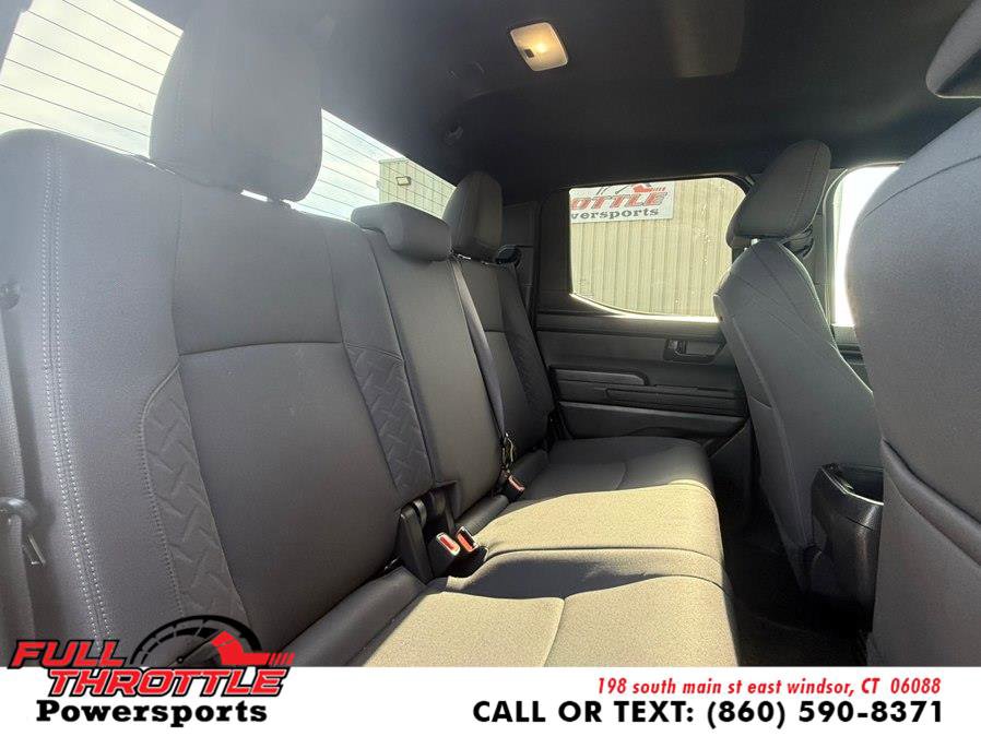 Used 2025 Toyota Tacoma SR5 AWD/4WD image 18