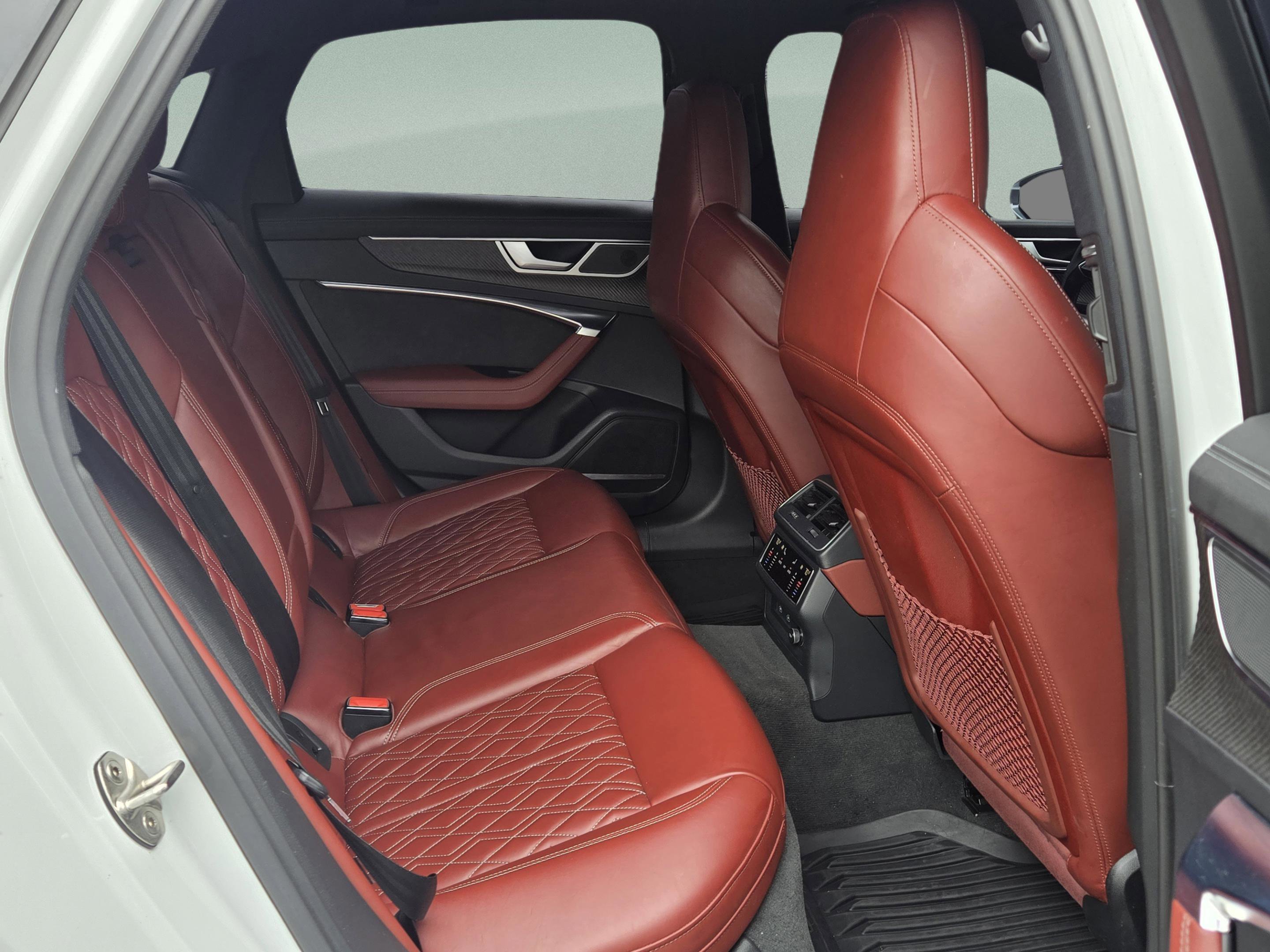 Used 2022 Audi S6 Premium Plus image 28