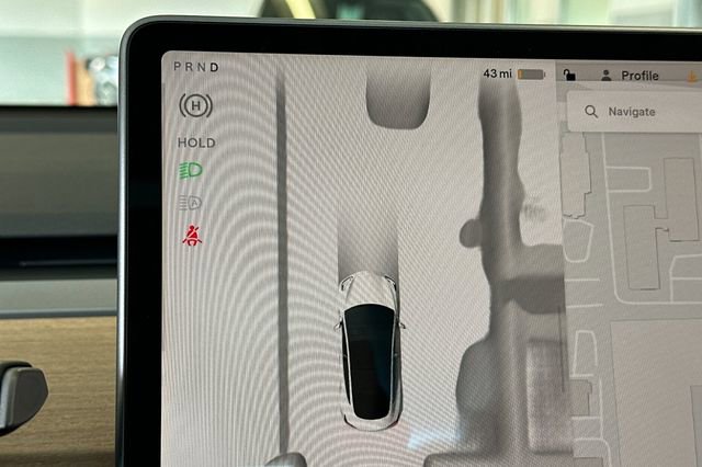 Used 2023 Tesla Model 3 Standard Range RWD image 26