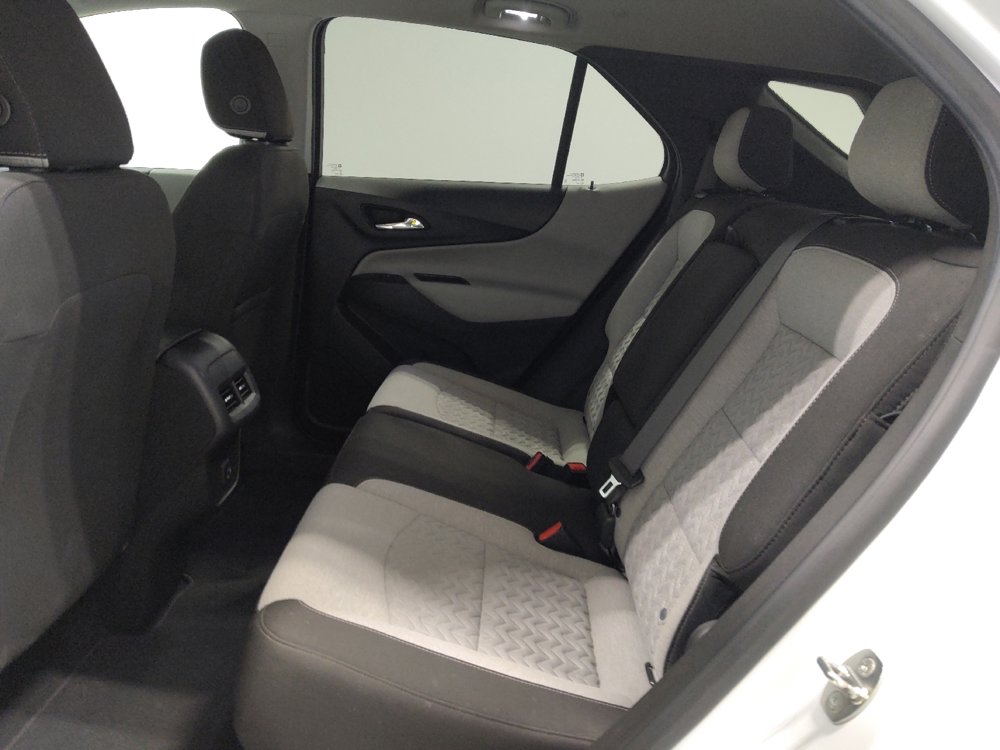 Used 2022 Chevrolet Equinox LS w/ LPO, Chrome Package image 18