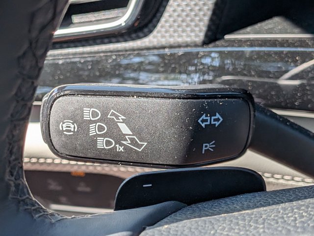 Used 2025 Volkswagen Atlas Cross Sport SEL Premium R-Line AWD/4WD image 17