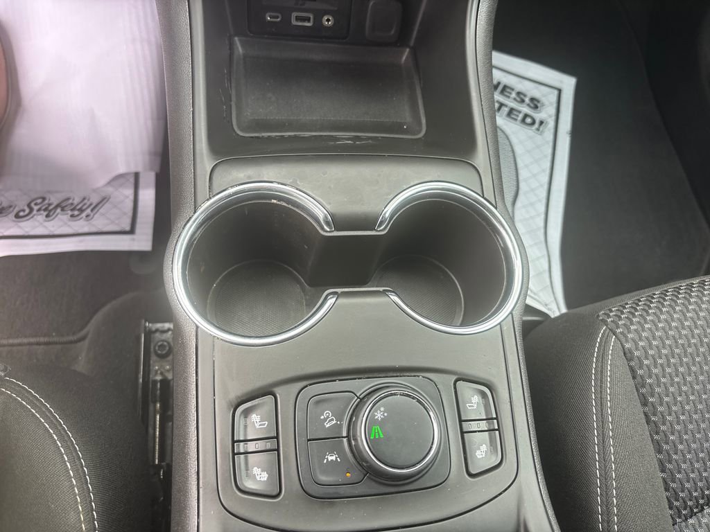 Used 2022 GMC Terrain SLE w/ Driver Convenience Package image 24