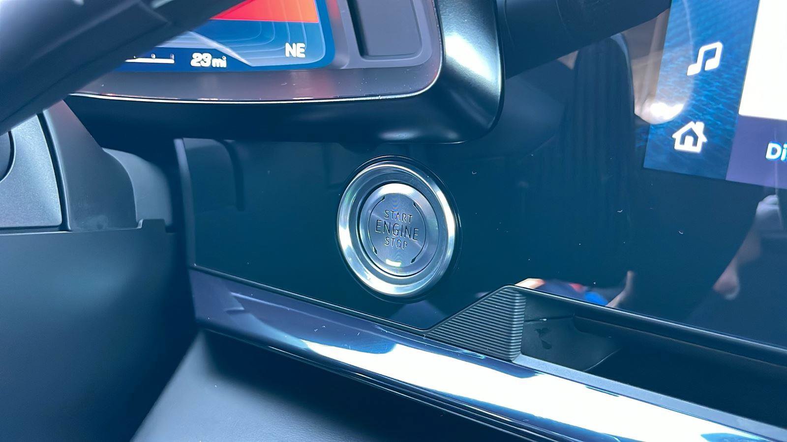 Used 2025 Chevrolet Corvette Z06 w/ Z07 Performance Package image 23