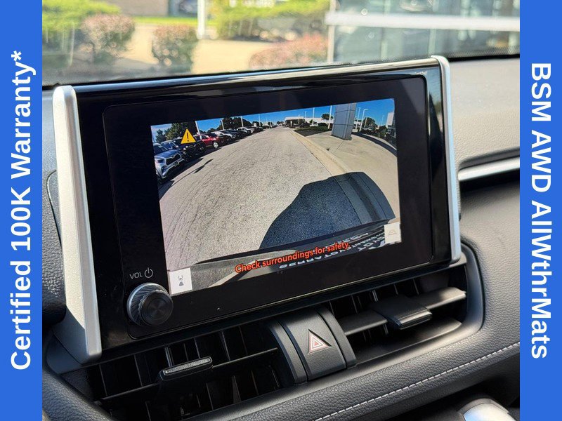 Used 2025 Toyota RAV4 LE AWD/4WD image 24