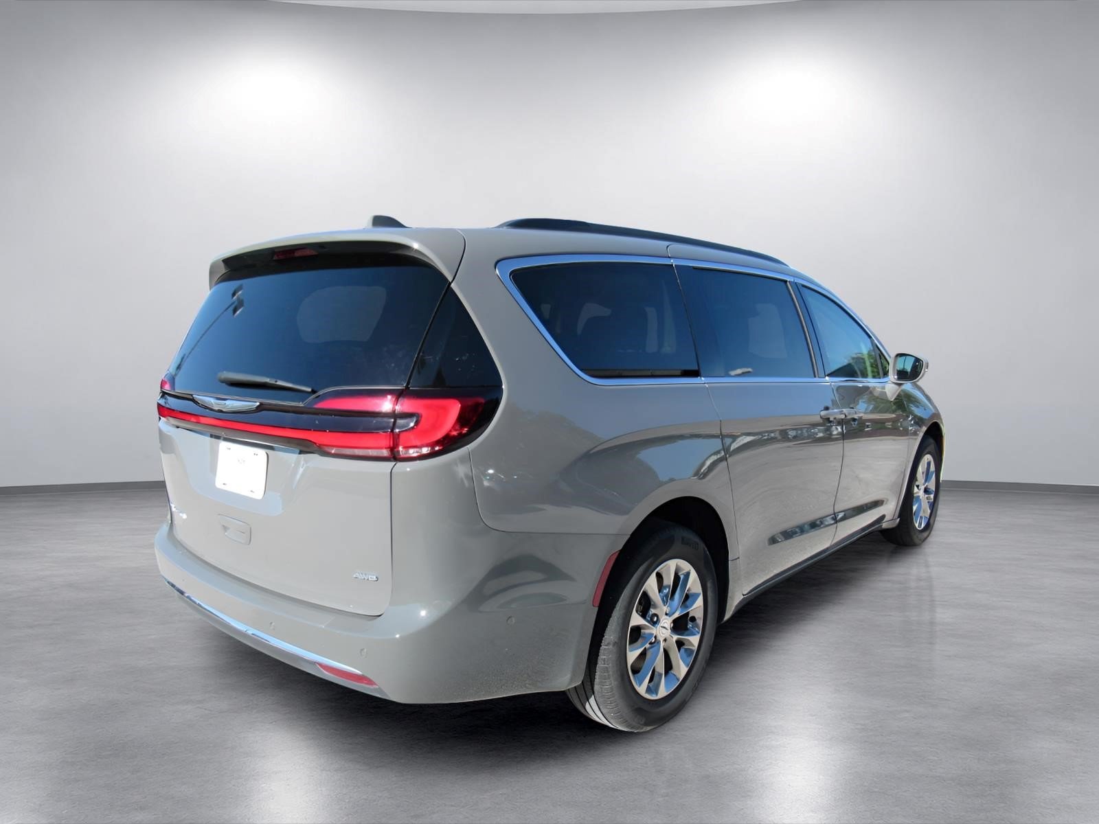 Used 2022 Chrysler Pacifica Touring-L AWD/4WD image 6