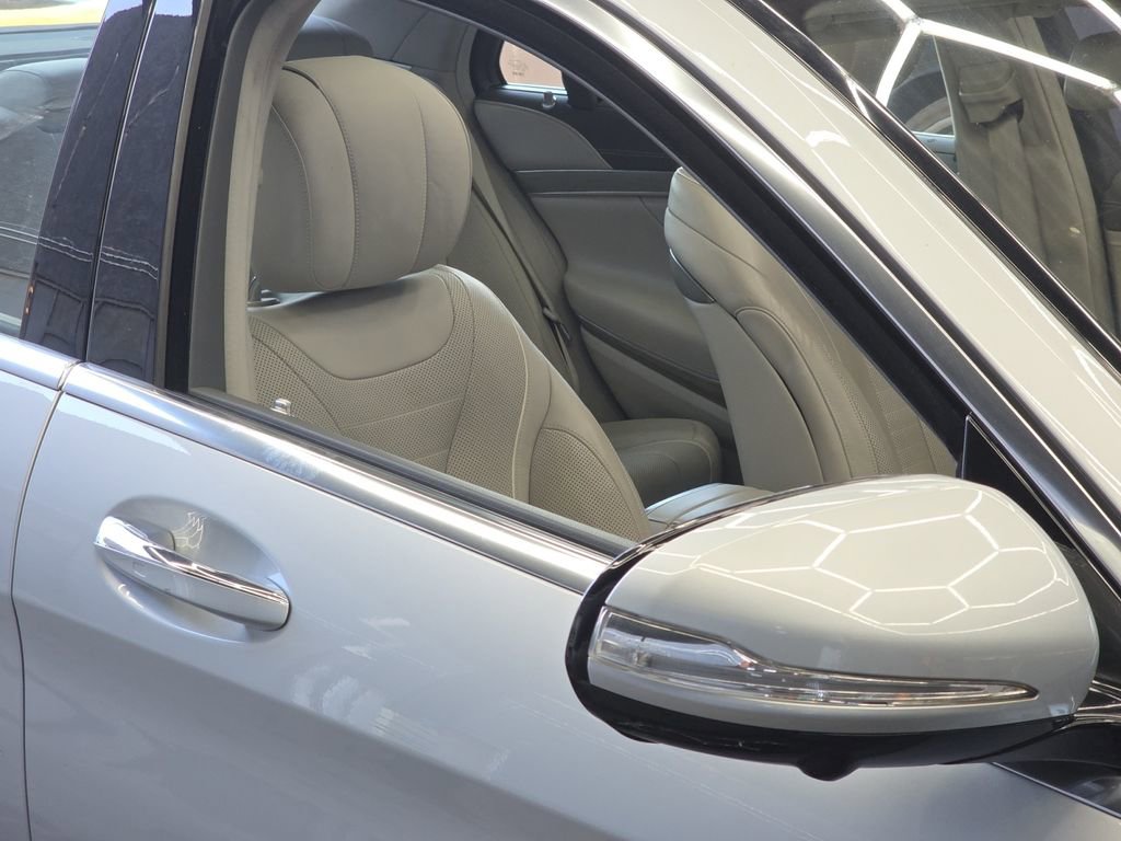 Used 2015 Mercedes-Benz S 550 Sedan image 36