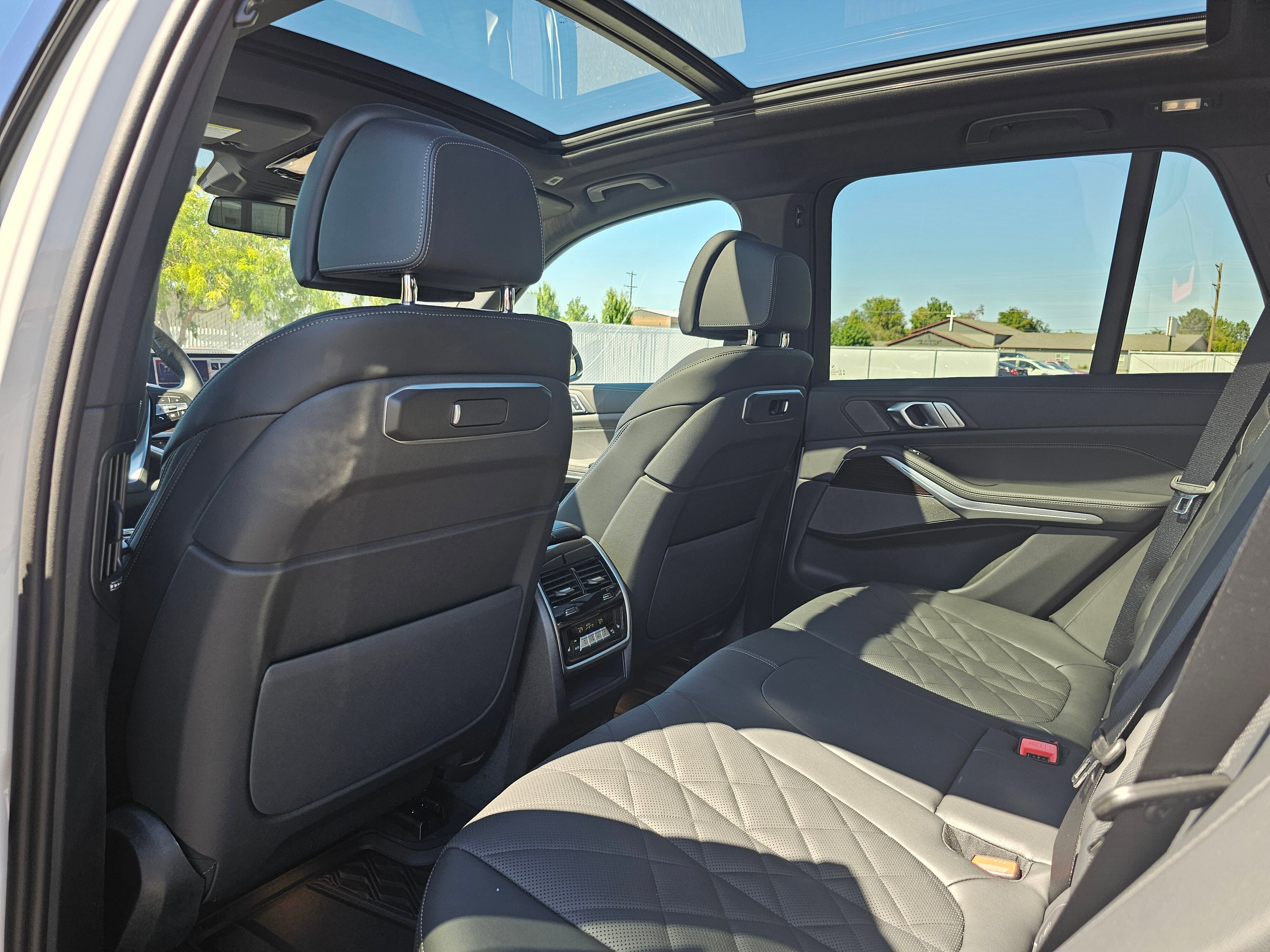 New 2026 BMW X5 xDrive50e image 12