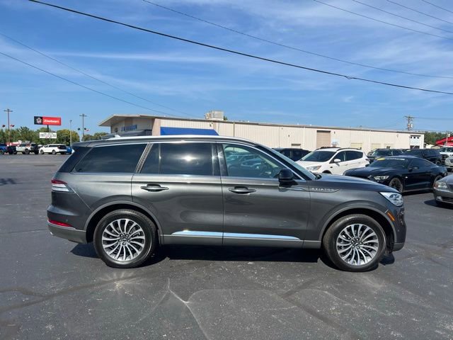 Used 2020 Lincoln Aviator Reserve w/ Equipment Group 201A image 9