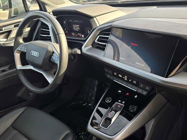 Used 2024 Audi Q4 e-tron Premium Plus image 10