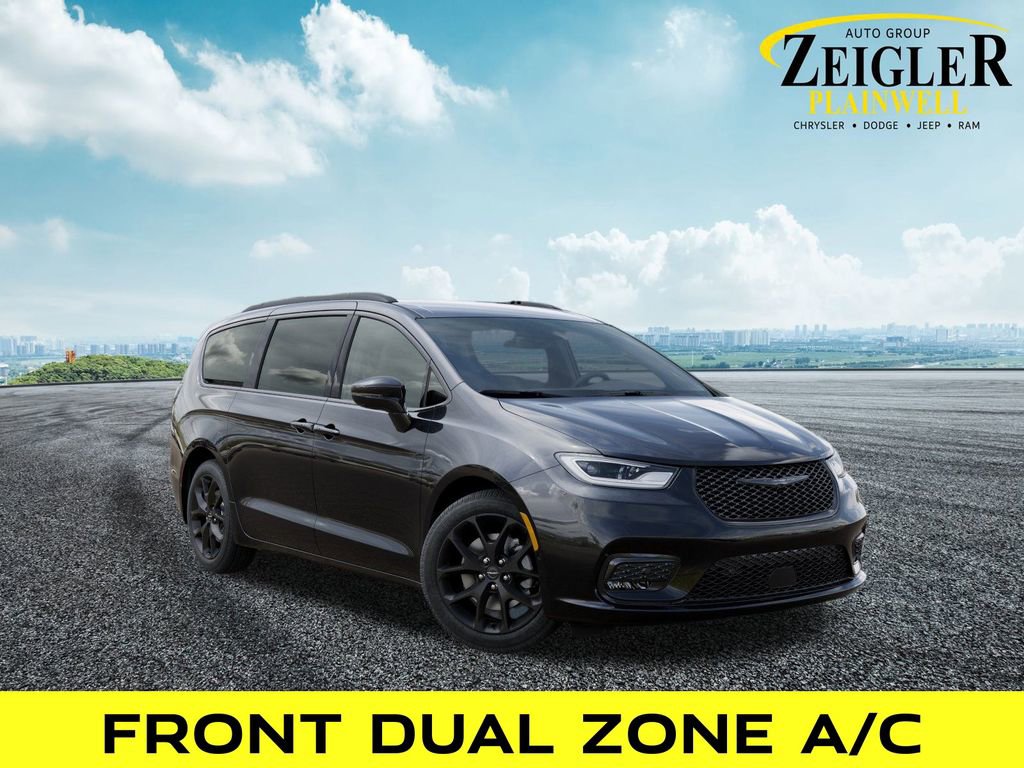 New 2026 Chrysler Pacifica Select w/ S Appearance Package image 5