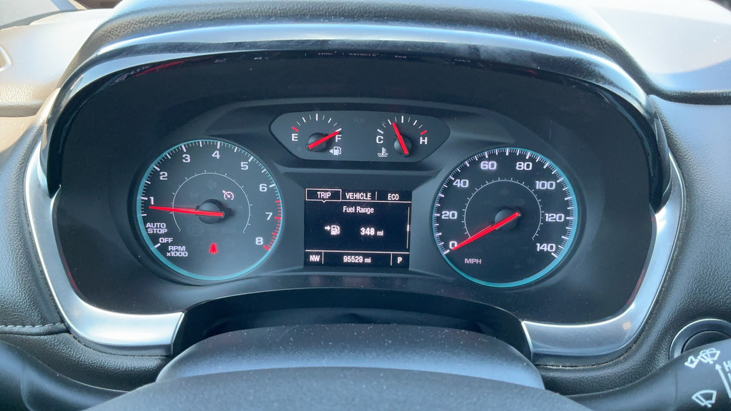 Used 2023 Chevrolet Traverse LT FWD image 13