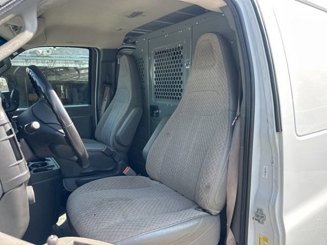 Used 2021 Chevrolet Express 2500 w/ Driver Convenience Package RWD image 8
