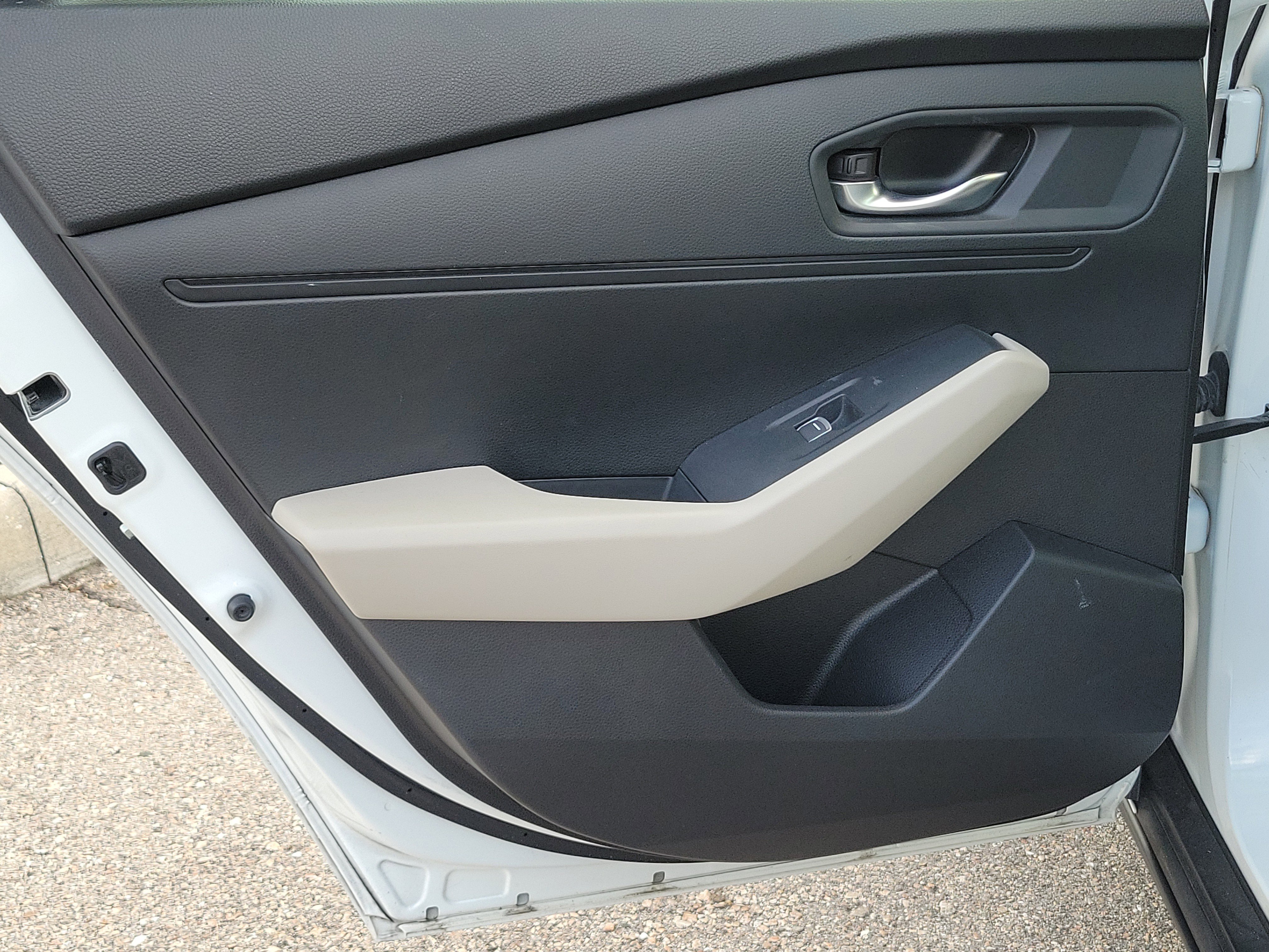 Used 2023 Honda Accord EX image 14