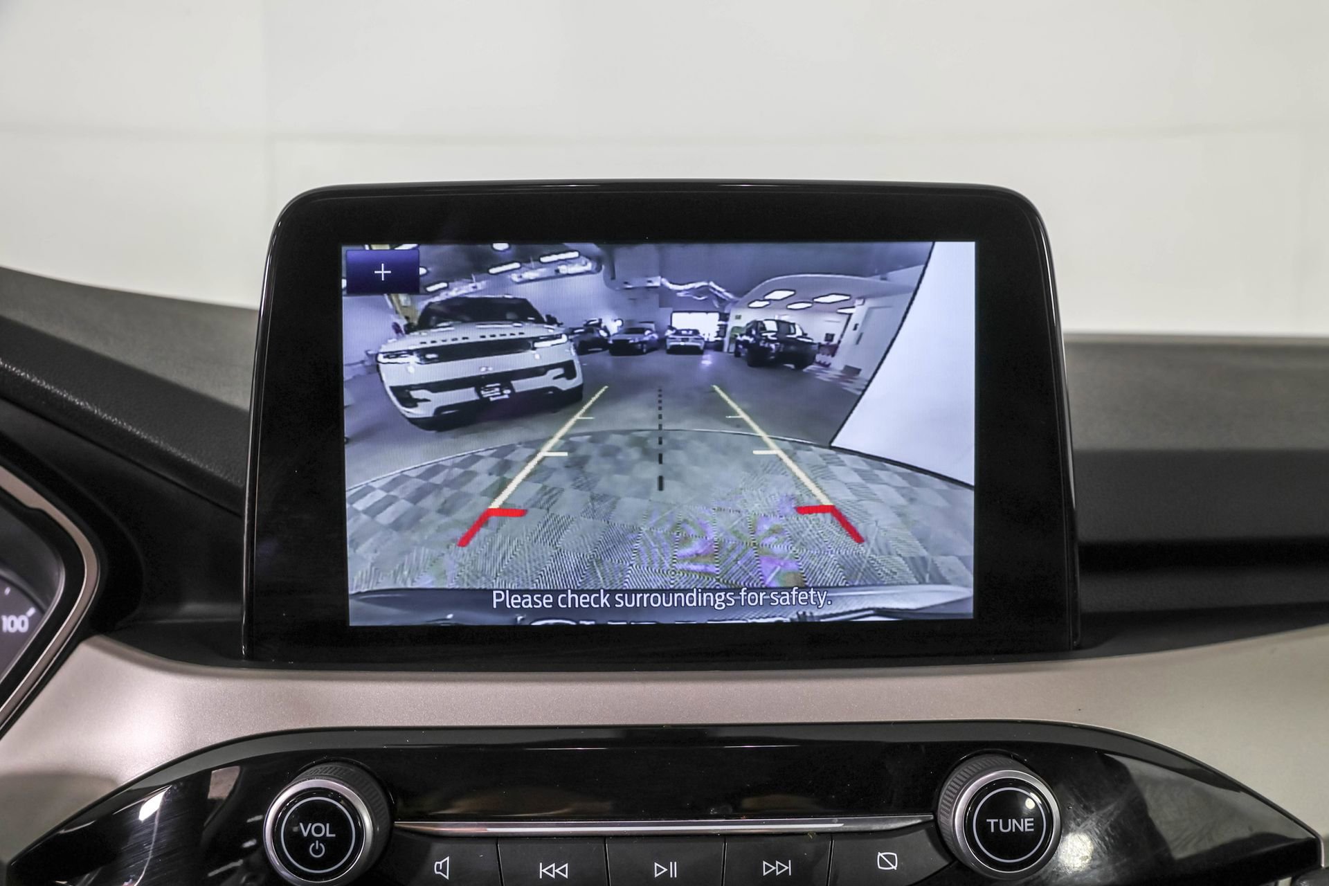 Used 2021 Ford Escape SE image 8