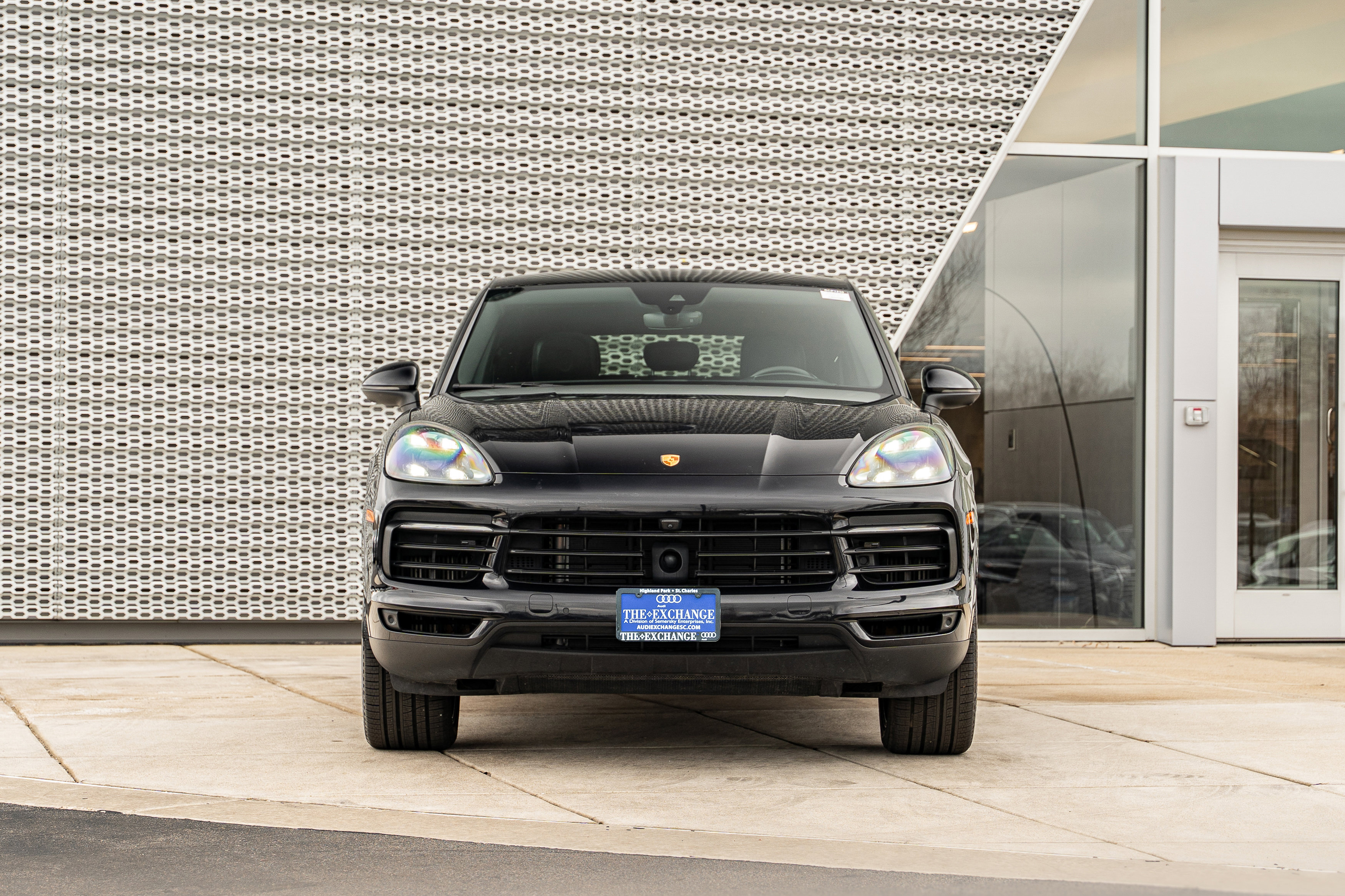 Used 2021 Porsche Cayenne Coupe image 36