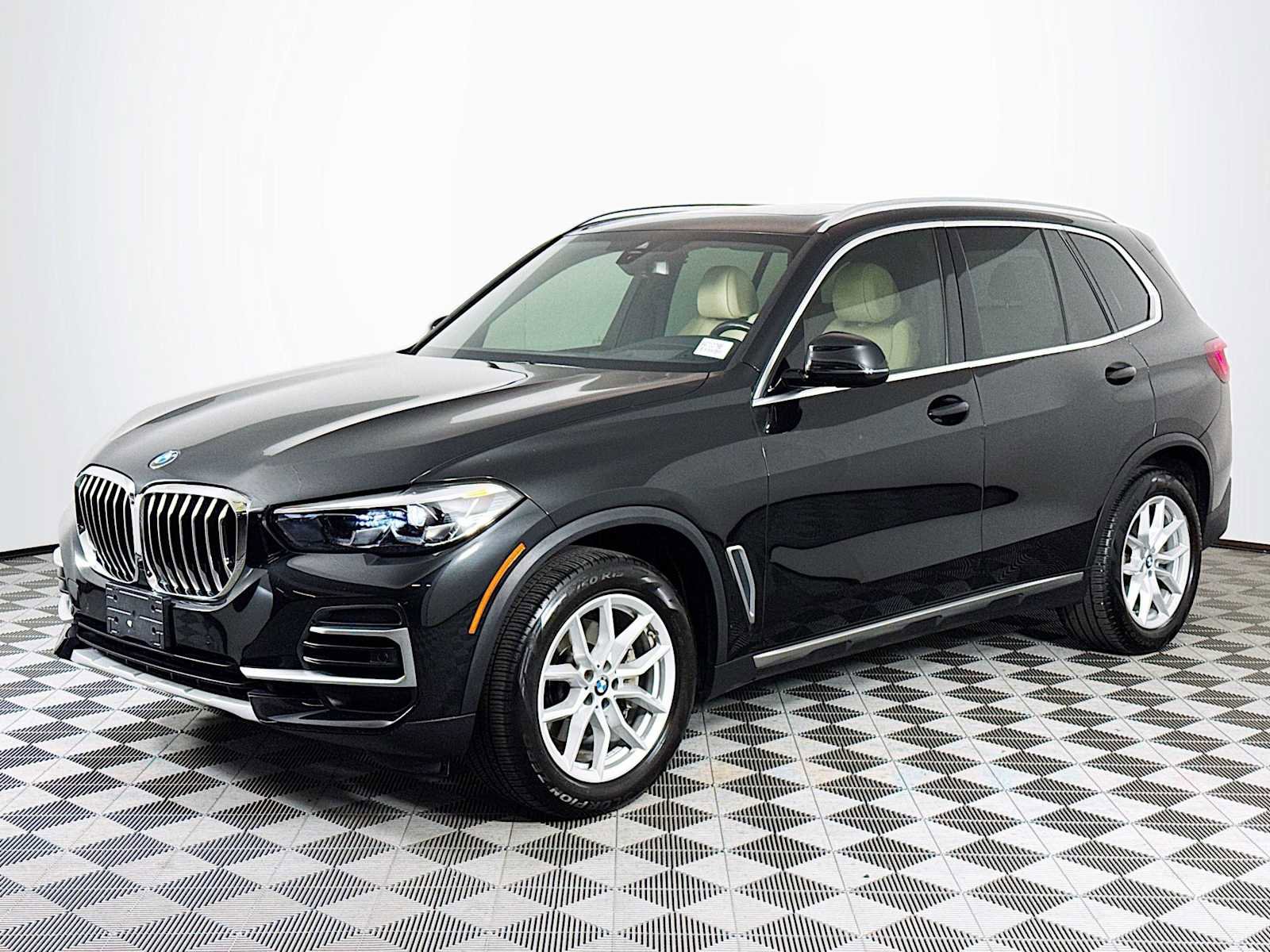 Used 2022 BMW X5 xDrive40i w/ Premium Package
