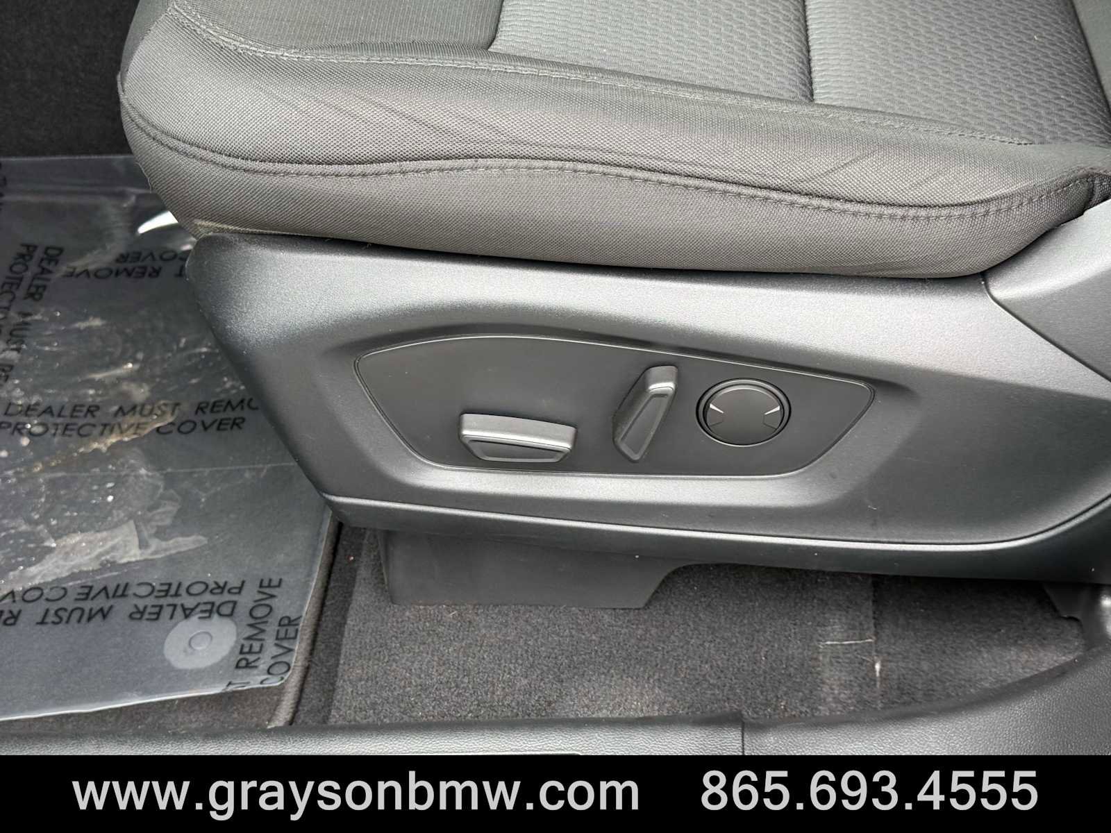 Used 2022 Ford Explorer XLT image 11