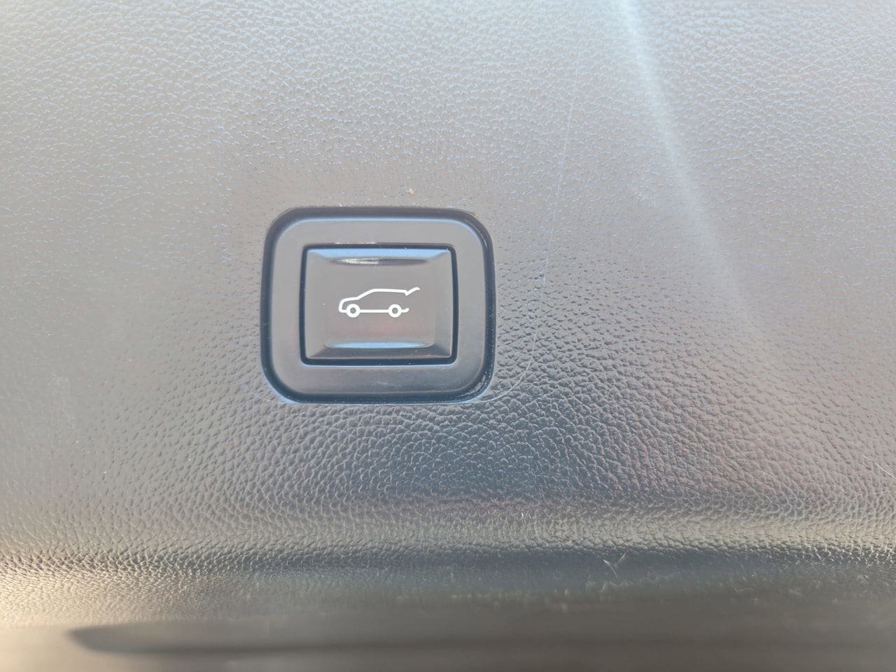 Used 2021 Chevrolet Traverse LT AWD/4WD image 13