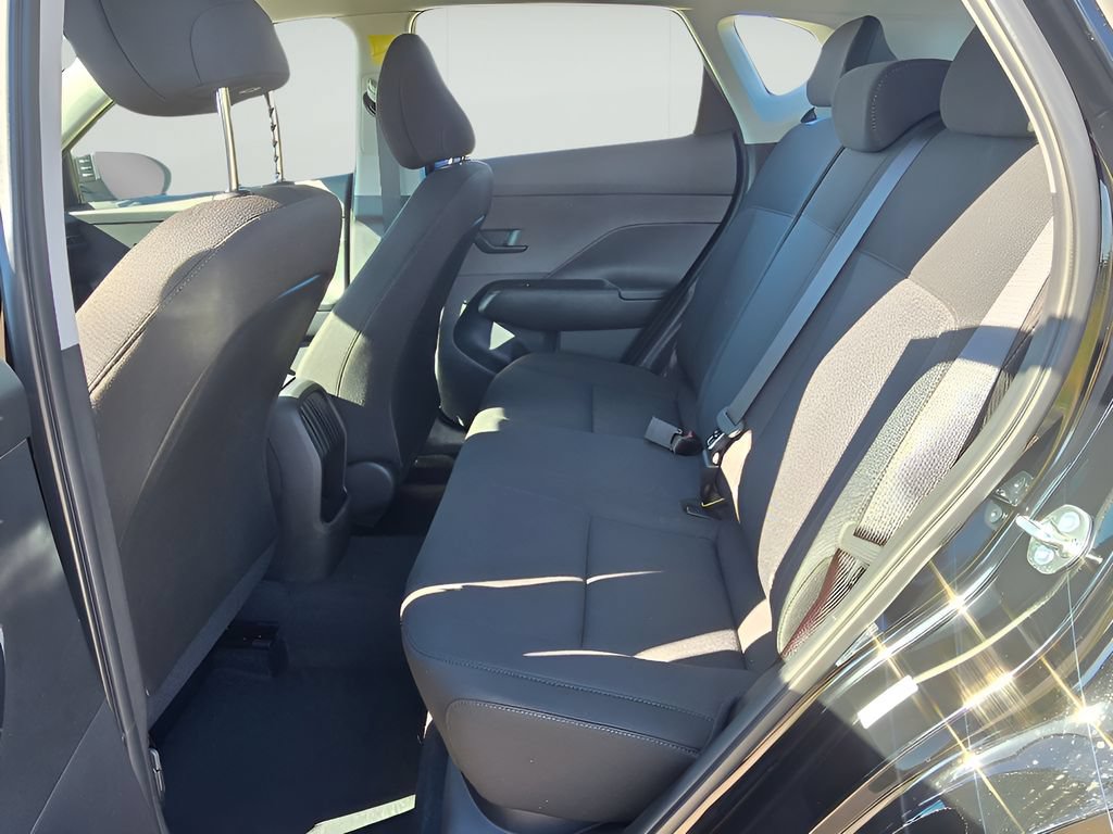 Used 2026 Hyundai Kona SE AWD/4WD image 11