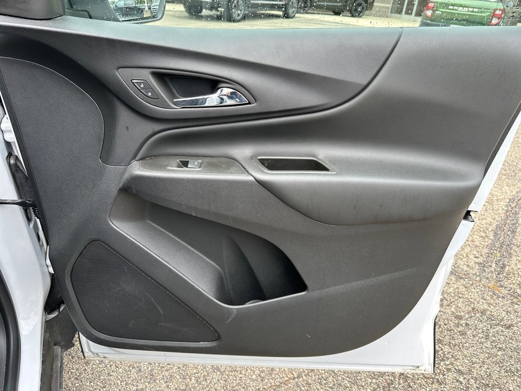 Used 2022 Chevrolet Equinox LT FWD image 40