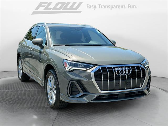 Certified 2025 Audi Q3 2.0T Premium Plus w/ Premium Plus Package AWD/4WD image 1