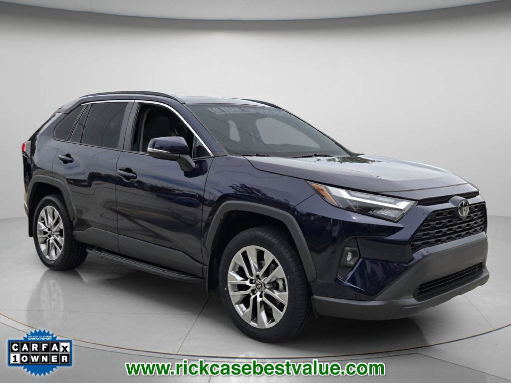 Used 2023 Toyota RAV4 XLE Premium FWD image 9