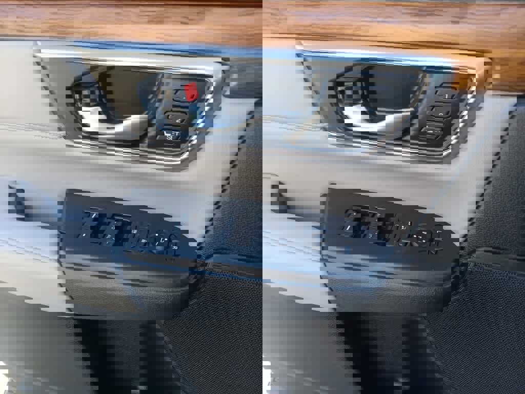 Used 2022 Honda CR-V Touring image 17