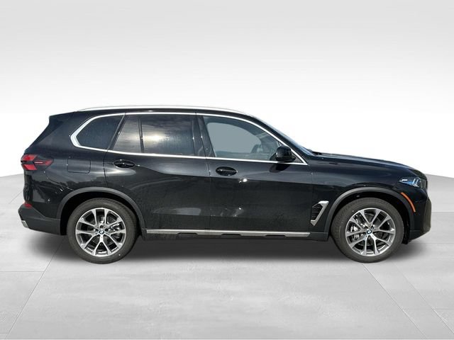 New 2026 BMW X5 xDrive40i w/ Climate Comfort Package AWD/4WD image 2