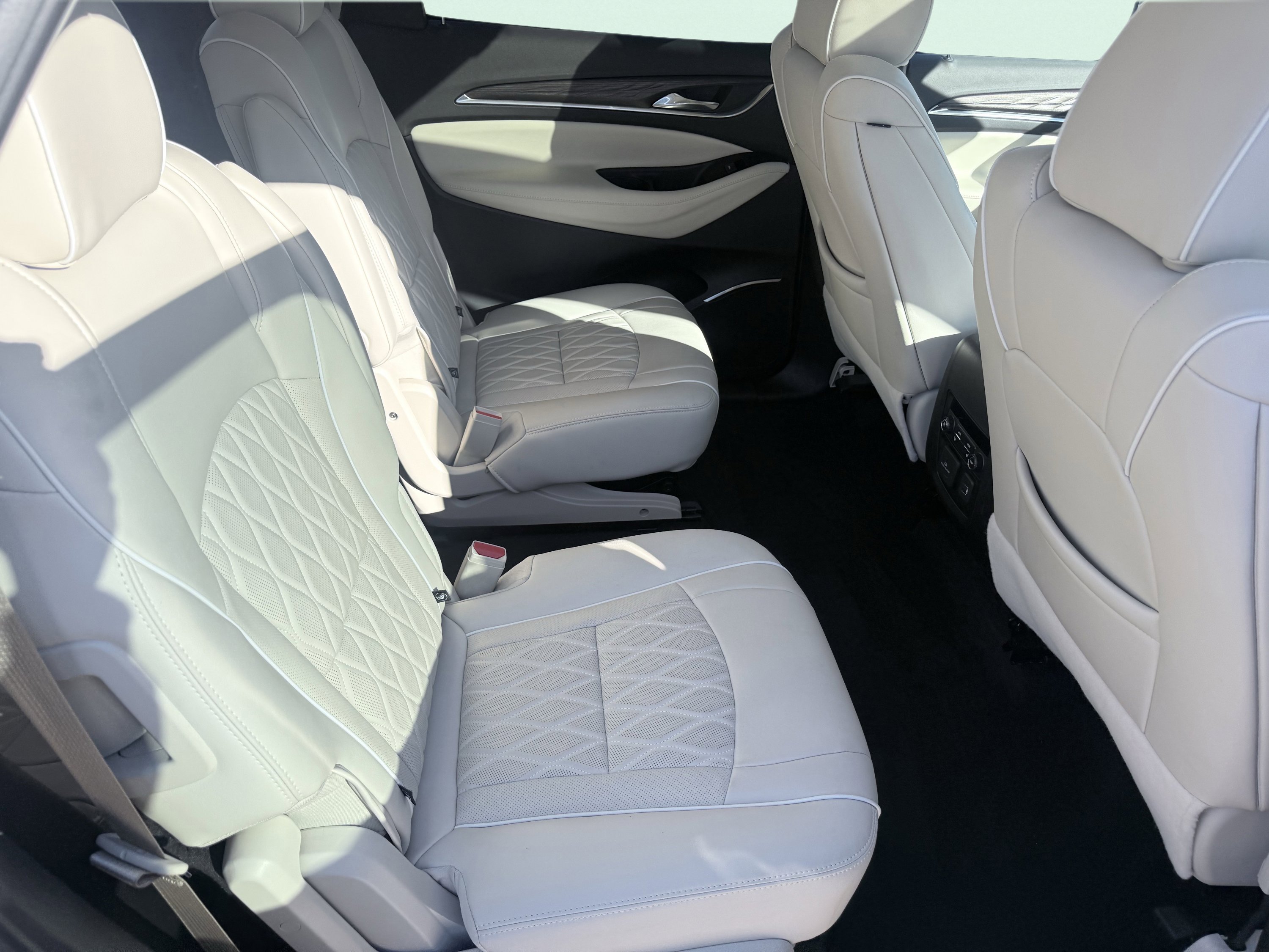 Used 2024 Buick Enclave Avenir w/ LPO, Hit The Road Package image 49